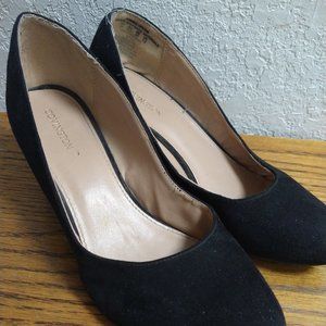 Covington 9M Black Faux Suede Wedge Pump